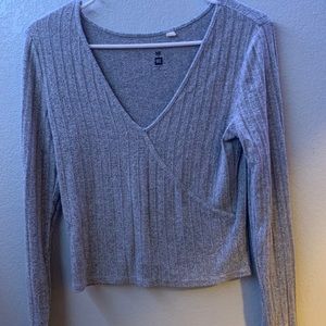 Scoop neck cropped ribbed sweater
